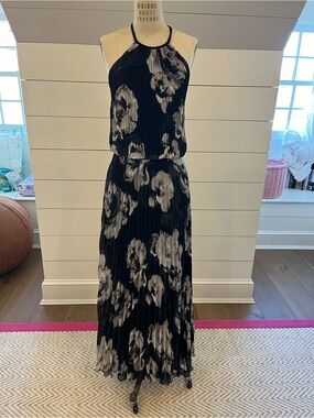 Avery G Floral Formal Gown